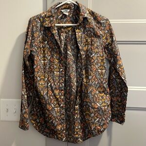 Duluth trading company button down shirt. In great shape. Size XS.